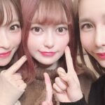 ヘラヘラ三銃士はどんなグループ?3人の出会いや歴史・現在の年収は?