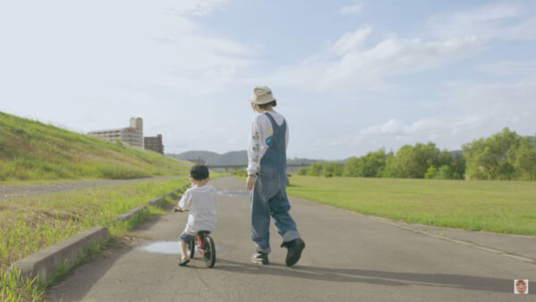 まあたその生い立ちや実家は？両親は離婚してるの？