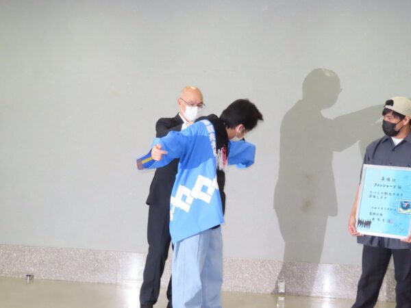 フィッシャーズが地元の観光大使に就任！動画で有名な公園は？