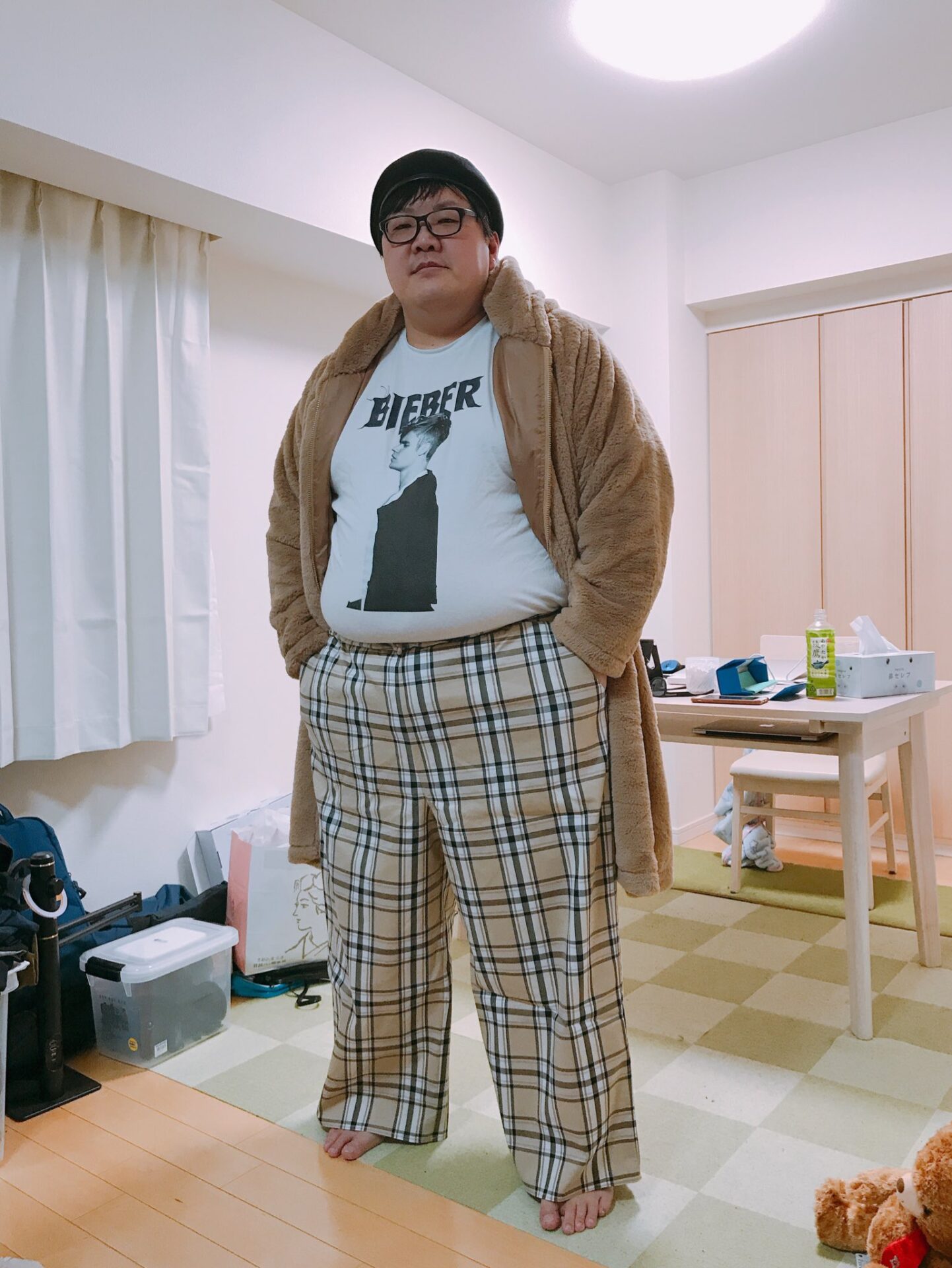 デカキンファッションまとめ！どんなブランドの服を着ているの？