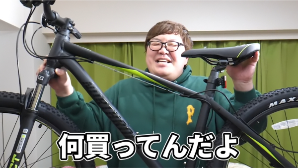 デカキンとカメラマン山本くん(山本ズバーン)の関係は?どんな人?