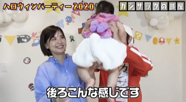 カジサック娘はるちゃんについて!誕生日のお祝いやおもちゃなどはじめての体験に注目!