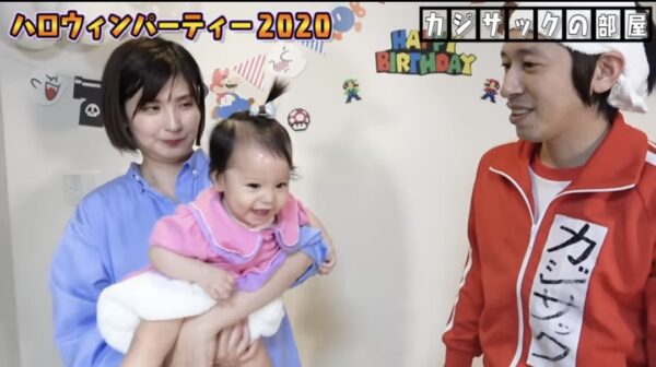 カジサック娘はるちゃんについて!誕生日のお祝いやおもちゃなどはじめての体験に注目!