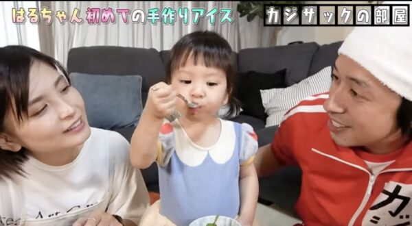 カジサック娘はるちゃんについて！誕生日のお祝いやおもちゃなどはじめての体験に注目！