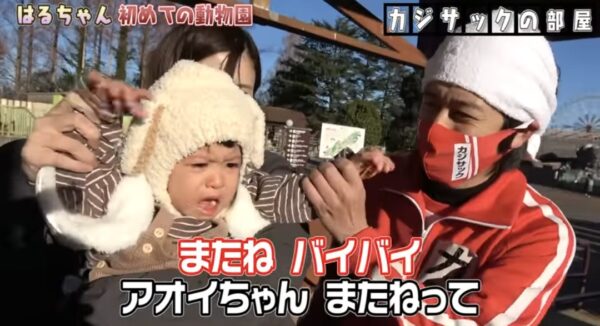 カジサック娘はるちゃんについて!誕生日のお祝いやおもちゃなどはじめての体験に注目!