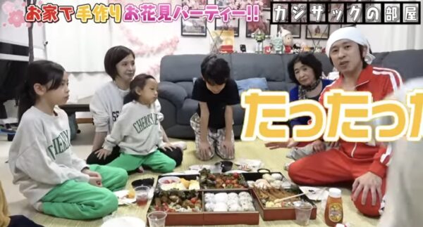 カジサック娘はるちゃんについて!誕生日のお祝いやおもちゃなどはじめての体験に注目!